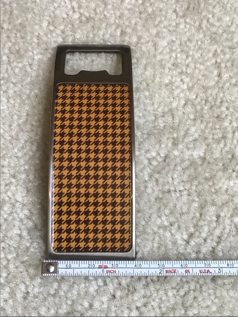 N/A curved metal